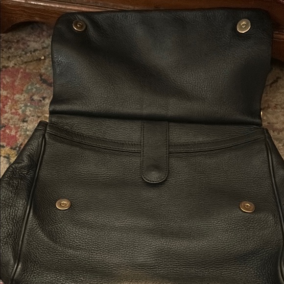 Dolce Gabbana handbag . - Picture 3 of 7